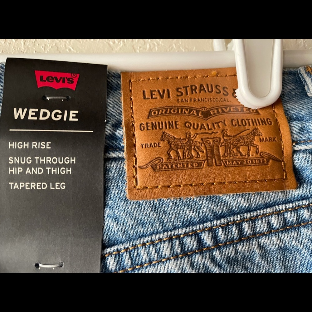 LEVI’S HIGH RISE WEDGIE - Picture 4 of 8